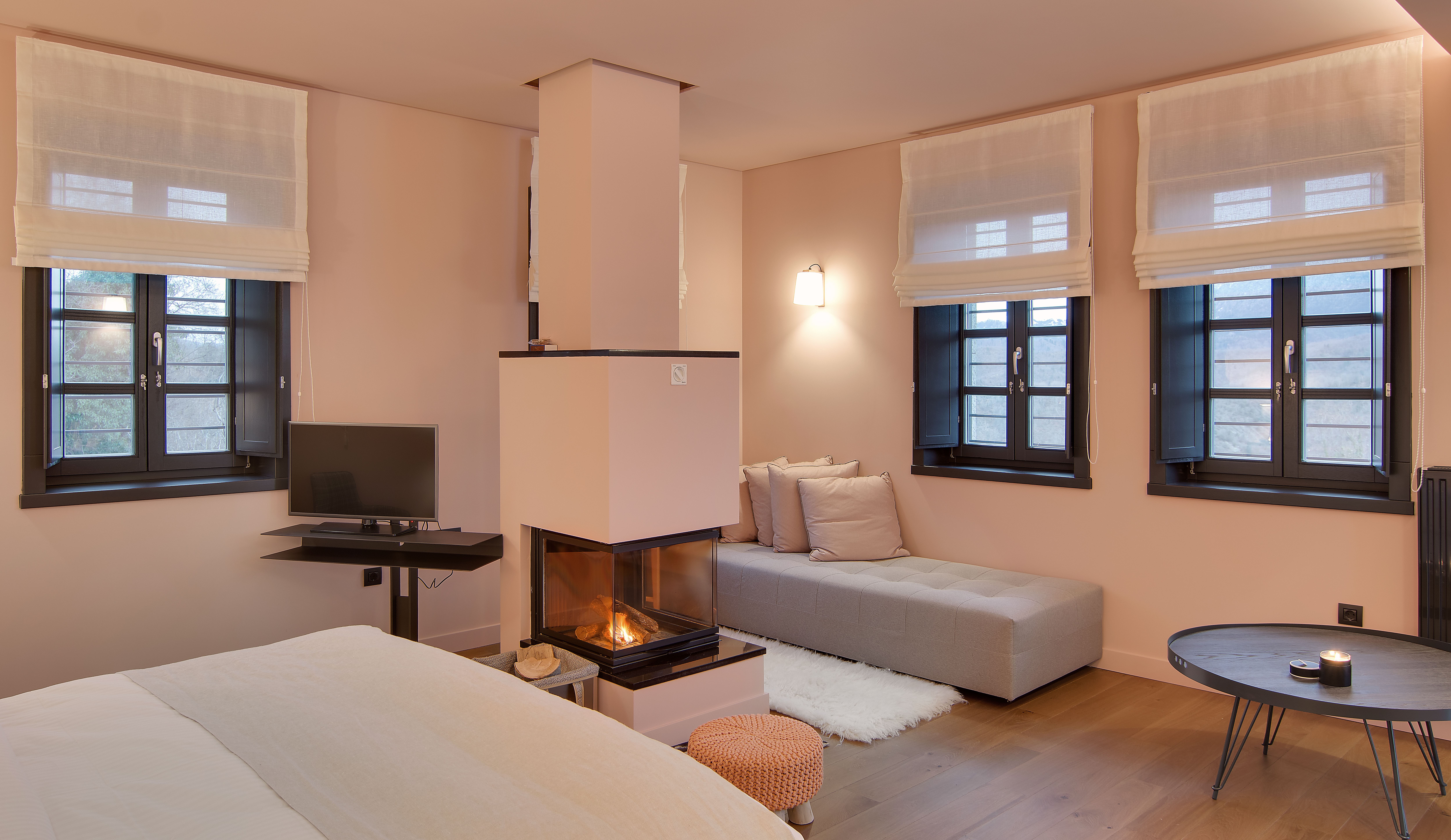 Kores Room C 302 Fireplace 194