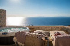 LA TERRA SUITE JACUZZI low