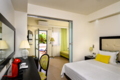 SUITE with shared pool indoor 1