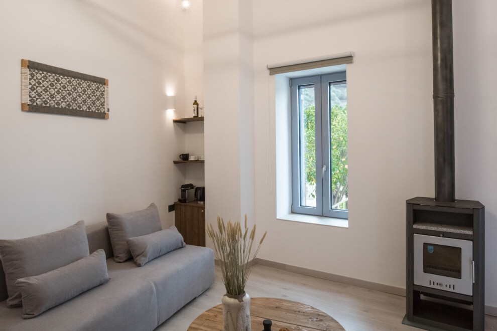 13. Αιθέρας Καθιστικό - Etheras Living Room