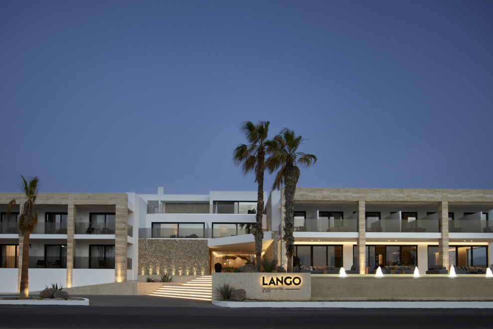 Lango_Exterior