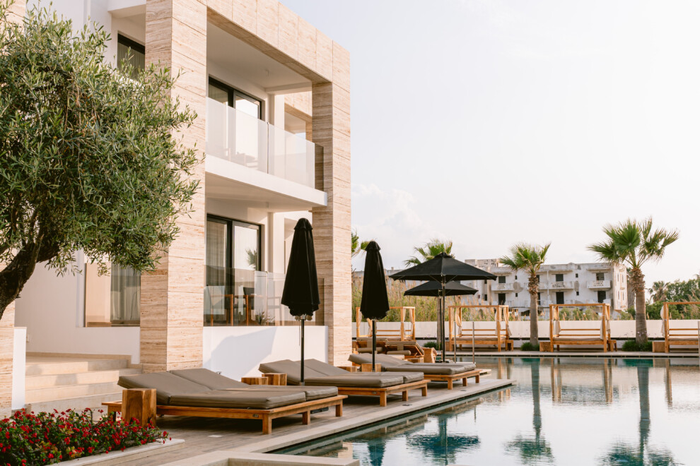 Lango_Pool (2)