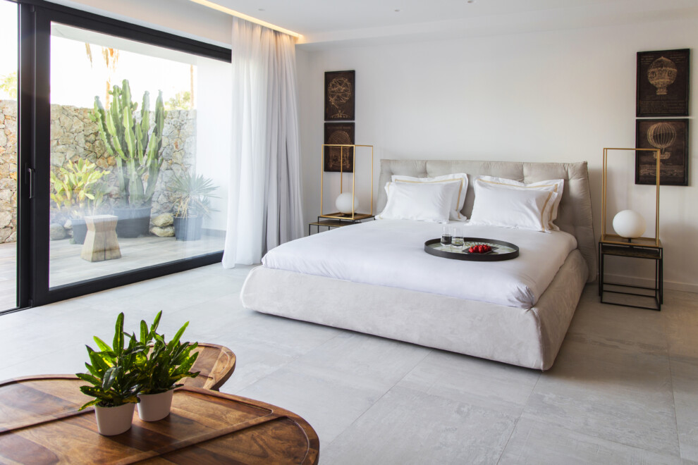 Lango_SuperiorSuite (2)